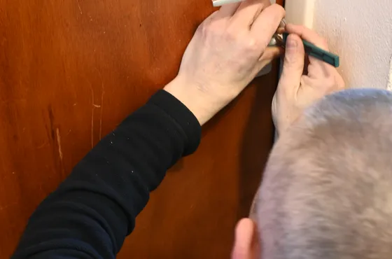 Déverrouillage d'une porte d'appartement